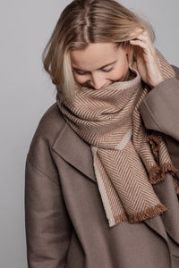 Elvang Denmark Edinburgh tørklæde Scarf Camel/beige