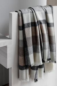 Elvang Denmark Intersection plaid Throw Camel/white/grey